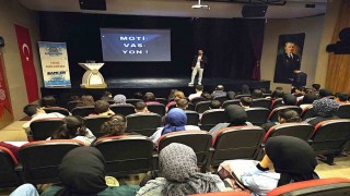 Malatyada öğrencilere kaygı ve motivasyon semineri