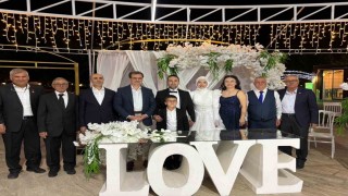 Manisada şehit Mehmet Uyarın kardeşi evlendi