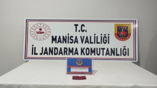 Manisada şüpheliden kağıda emdirilmiş uyuşturucu çıktı