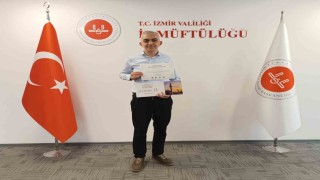 Manisalı Fotoğrafçı İzmirde ödülünü aldı