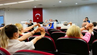 MCBÜ personeline uygulamalı ofis egzersizleri semineri verildi