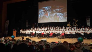 Meclisin 105 yaşında 105 çocuktan beğenilen konser