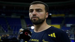 Melih Mahmutoğlu: Avrupanın en iyi basketbolunu oynayarak şampiyonluğu hak ettik