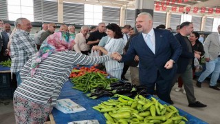 Menemende bir kapalı pazar yeri daha açıldı