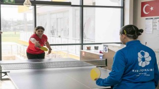 Mersinde kız kardeşlerden spor başarısı