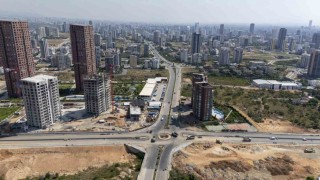 Mersinde trafiği rahatlatacak yol çalışmaları sürüyor