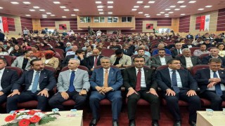 Milletvekili Aydın, Kızıl Elma Türkçe Ödül törenine katıldı