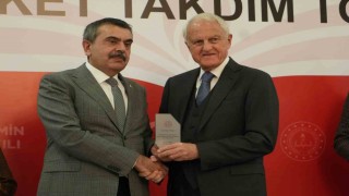 Milli Eğitim Bakanı Tekin, 55 okul yaptıran 44 hayırseverlerle buluştu