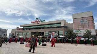 Milli Savunma Bakanlığı Mehteran Birliğinden Malatyada coşkulu konser