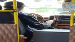 Minibüs şoförünün tehlikeli yolculuğu