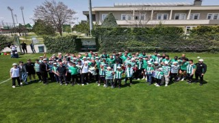Minik sporseverin talebi yerine getirildi: Konyasporla buluştu