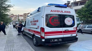 Motosiklet ile bisiklet çarpıştı; 1 yaralı