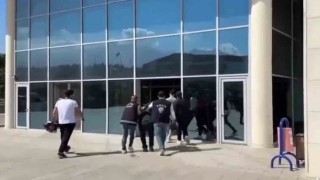 Motosikletin plakasını bantlayarak kadınları taciz eden şahıs yakalandı