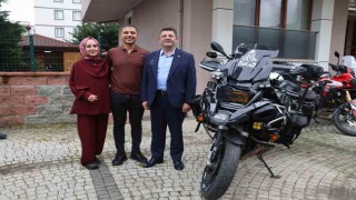 Motosikletle macera dolu Umre yolculuğu