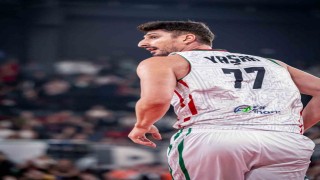Muhsin Yaşar, nisan ayının en iyi oyuncusu oldu