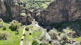 Niğdenin saklı cenneti Dipsiz Kanyon havadan görüntülendi