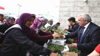 Nilüferde 310 bin fide vatandaşlarla buluşuyor