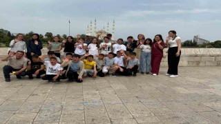 Öğrenciler Adanada tarih, İzmirde bilimle buluştu