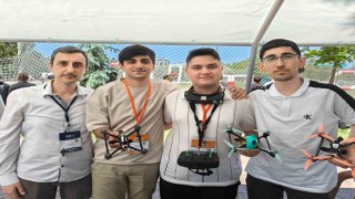 Öğrencilerden yerli yazılımlı İHA