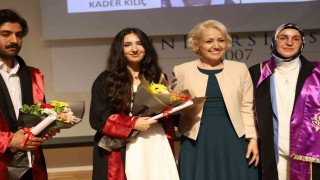 Öğrencisinin hayatına iki kez dokundu: Mezuniyet gururu gözyaşlarına dönüştü