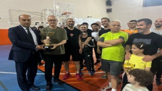 Öğretmenler arası voleybol turnuvası Tavşanlıda sona erdi
