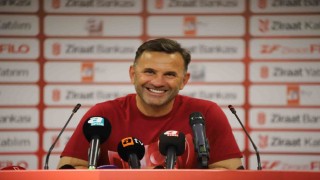 Okan Buruk: İki yarıda erken bulduğumuz goller işimizi kolaylaştırdı, kupayı kazandığımız için mutluyuz