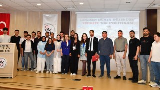 OKÜ’de “Değişen Dünya Düzeninde Türkiye’nin Politikası” Konferans Düzenlendi OKÜ’de “Değişen Dünya Düzeninde Türkiye’nin Politikası” Konferans Düzenlendi