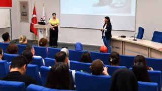 OKÜ’de “Psikolojik Dayanıklılık” Konferansı Öğrencilerle Buluştu