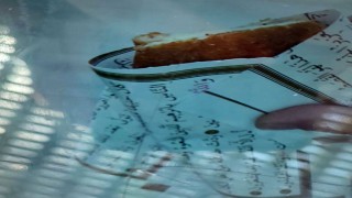 Okul Kantininde Kur’an-ı Kerim Sayfaları Tost Kağıdı Olarak Kullanıldı