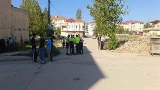 Önce çapıp sona üzerinden geçtiği arkadaşını ağır yaraladı