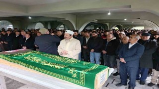 Orduda ‘Anneler Gününde ağaçta asılı bulunan kadın son yolculuğuna uğurlandı