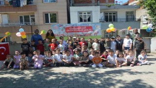 Orduda minikler, geleneksel çocuk oyunları şenliğinde doyasıya eğlendi