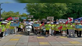 Ortacada öğrencilerle yaya geçidi eğitimi gerçekleştirildi