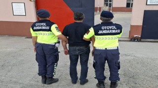 Osmaniye’de Aranan Suçlulara Operasyon: 19 Yıl Cezası Olan Zanlı Tutuklandı