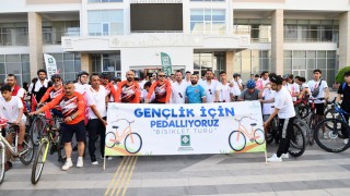 Osmaniye’de Bisiklet Tutkunları Gençlik İçin Pedal Çevirdi