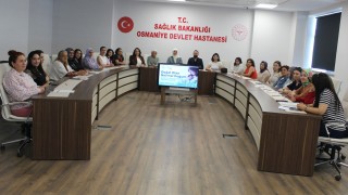 Osmaniye’de Ebeler Normal Doğum İçin Güçleniyor