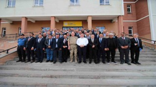 Otlukbelide muhtarlar toplantısı düzenlendi