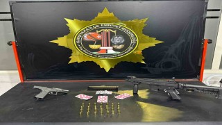 Otomatik silahlı saldırganlar kıskıvrak yakalandı