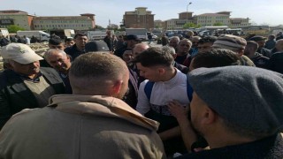 (ÖZEL) Bayrama sayılı günler kala küçükbaş kurbanlıklarda pazarlıklar kızıştı