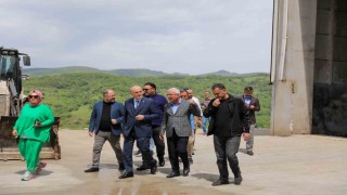 Özlü hayvan konukevi ve katı atık tesisini inceledi