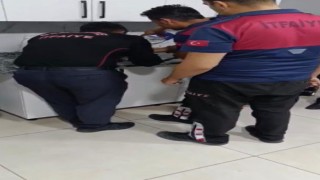 Parmağına yüzük sıkıştı, yardımına itfaiye koştu