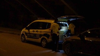 Polisin dur ihtarına uymayarak kaçan ve üniversite öğrencisinin ağır yaralanmasına sebep olan 5 şüpheli suç makinesi çıktı