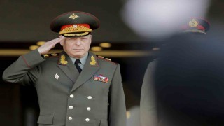 Putin, General Oleg Salyukov’u Görevden Aldı