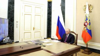 Putin: Rus ordusu Ukrayna sınırında tampon bölge oluşturma görevi üzerinde çalışıyor