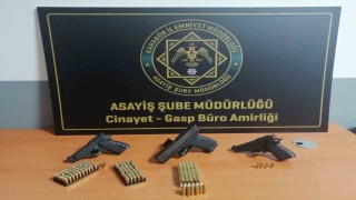 Ruhsatsız silah operasyonunda 4 şüpheli yakalandı