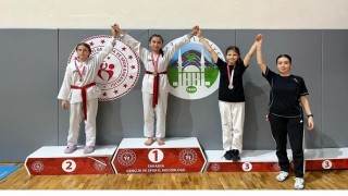 Sakarya Büyükşehirin altyapı sporcularından 82 madalya