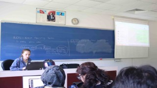 Sakarya Üniversitesinde ‘Uygulamalarla Robotikte Yapay Zeka etkinliği