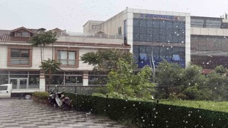 Sakaryada sağanak, dolu ve fırtına aynı anda etkili oldu