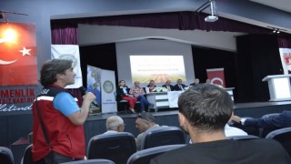 Salihlideki toplantıda ‘Üzümdeki kalıntı masaya yatırıldı