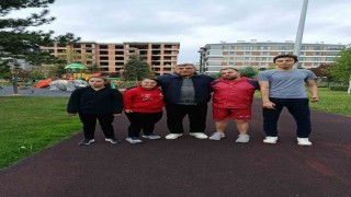 Şampiyon sporculara moral ziyareti